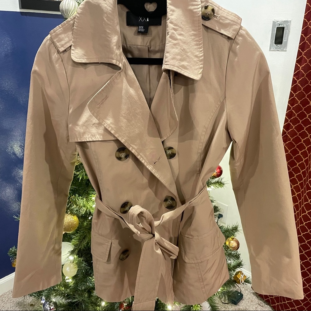 Forever 21 Trench Coat Tan Size M
